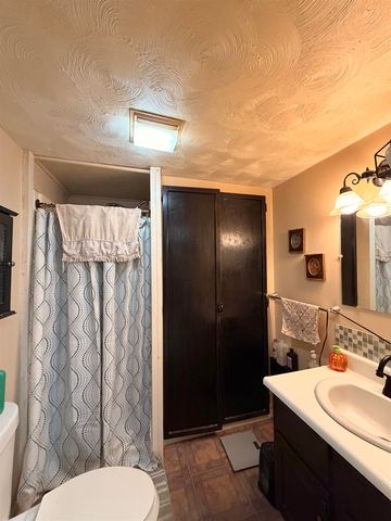 12 Mechanic Street, Winchester, NH 03470