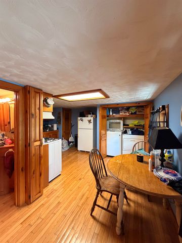 12 Mechanic Street, Winchester, NH 03470