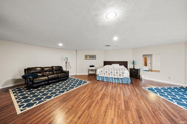 1517 Rosemary Lane, South Bend, IN 46637