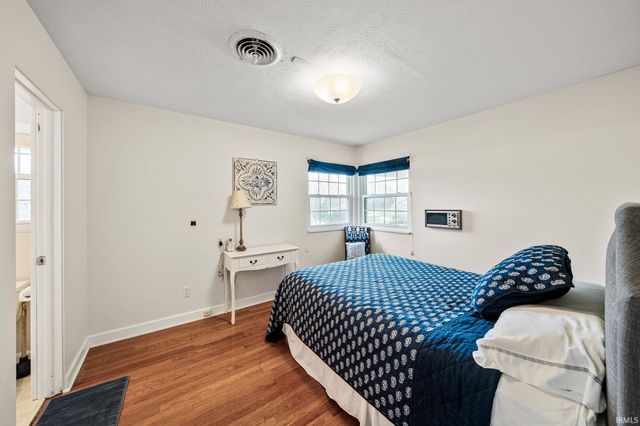 1517 Rosemary Lane, South Bend, IN 46637
