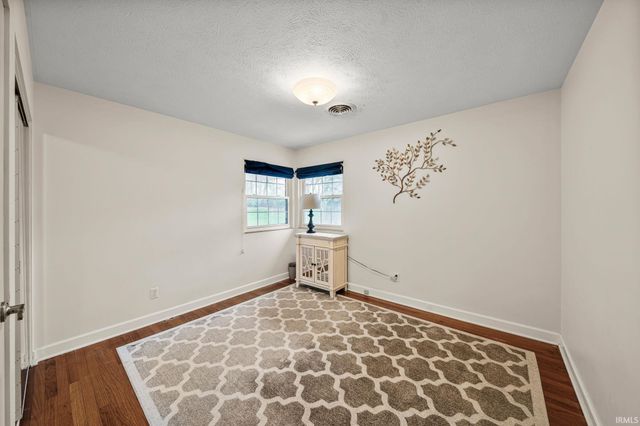 1517 Rosemary Lane, South Bend, IN 46637