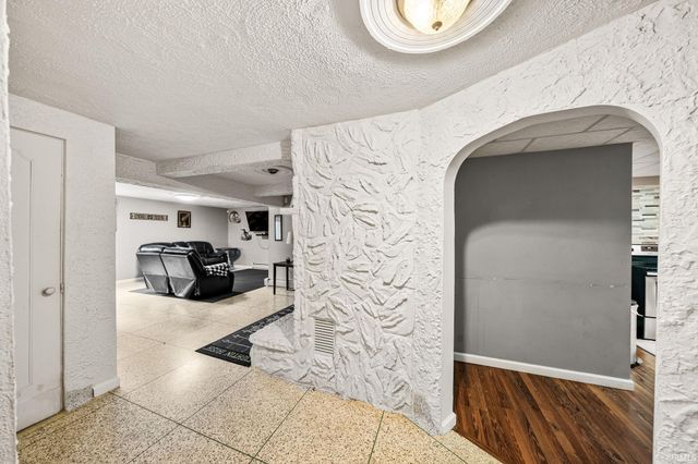 1517 Rosemary Lane, South Bend, IN 46637