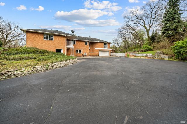 1517 Rosemary Lane, South Bend, IN 46637