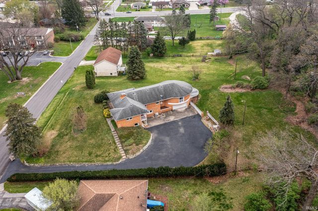 1517 Rosemary Lane, South Bend, IN 46637