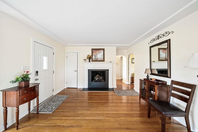 1517 Rosemary Lane, South Bend, IN 46637