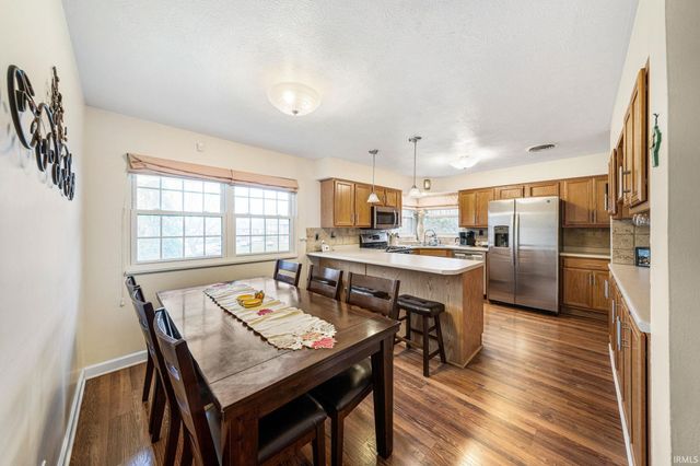 1517 Rosemary Lane, South Bend, IN 46637