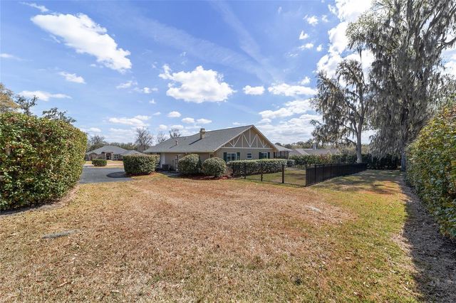 5252 NW 76TH COURT, Ocala, FL 34482