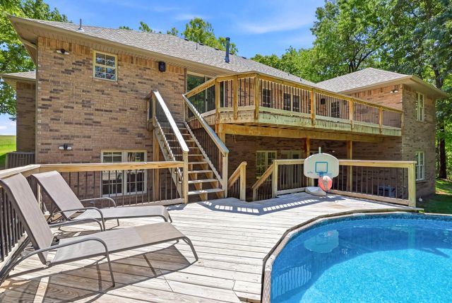 200 Ridgefield Court, Ozark, MO 65721