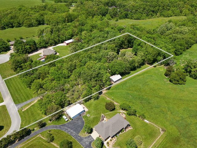 200 Ridgefield Court, Ozark, MO 65721