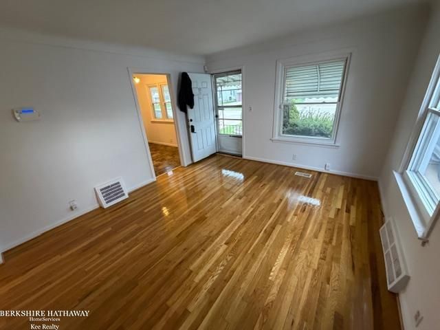 22890 Firwood Avenue, Eastpointe, MI 48021