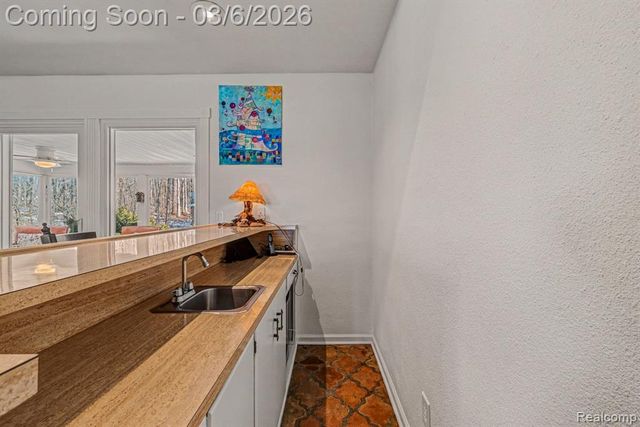 9667 Burning Tree Drive, Grand Blanc, MI 48439