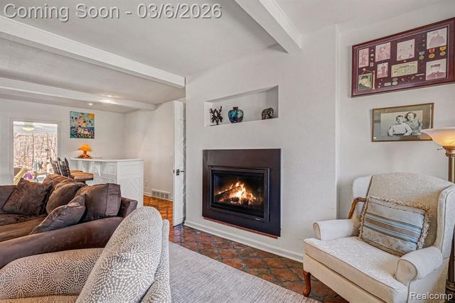 9667 Burning Tree Drive, Grand Blanc, MI 48439