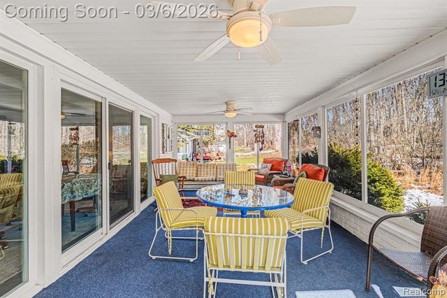 9667 Burning Tree Drive, Grand Blanc, MI 48439