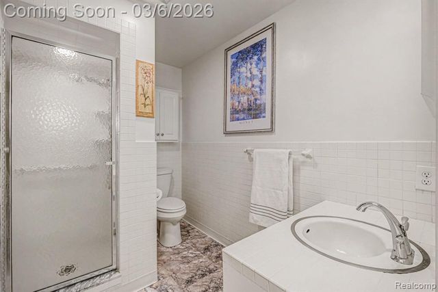 9667 Burning Tree Drive, Grand Blanc, MI 48439