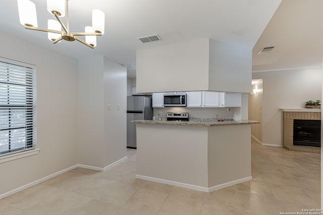 10955 Wurzbach Rd Apt 112, San Antonio, TX 78230