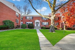 5 Oxford Court 7815, Suffern, NY 10901