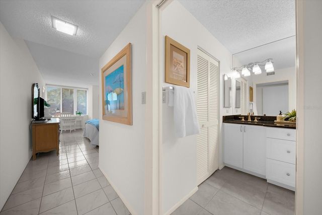 843 BAYPORT WAY 843, Longboat Key, FL 34228