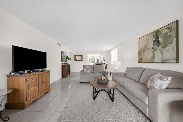 843 BAYPORT WAY 843, Longboat Key, FL 34228