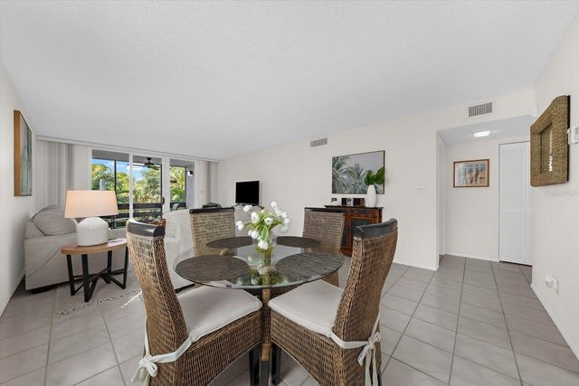 843 BAYPORT WAY 843, Longboat Key, FL 34228