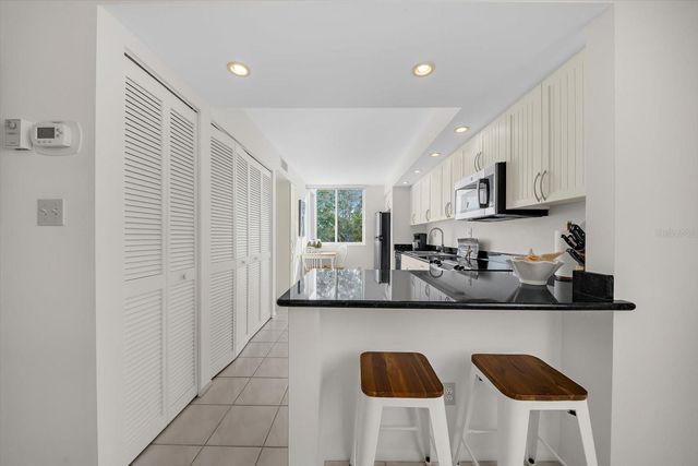 843 BAYPORT WAY 843, Longboat Key, FL 34228