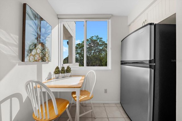 843 BAYPORT WAY 843, Longboat Key, FL 34228
