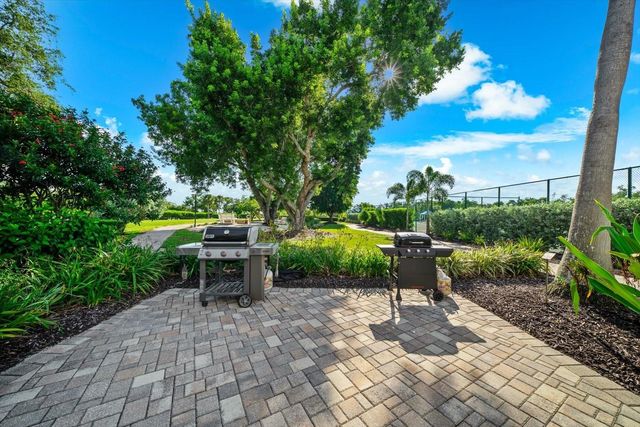 843 BAYPORT WAY 843, Longboat Key, FL 34228
