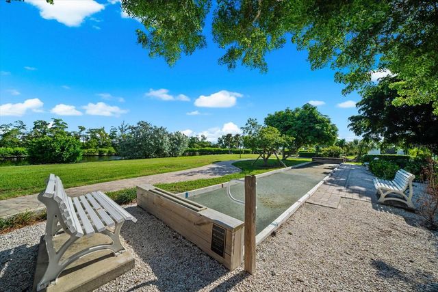 843 BAYPORT WAY 843, Longboat Key, FL 34228