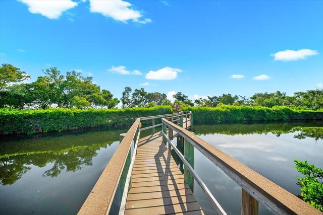 843 BAYPORT WAY 843, Longboat Key, FL 34228