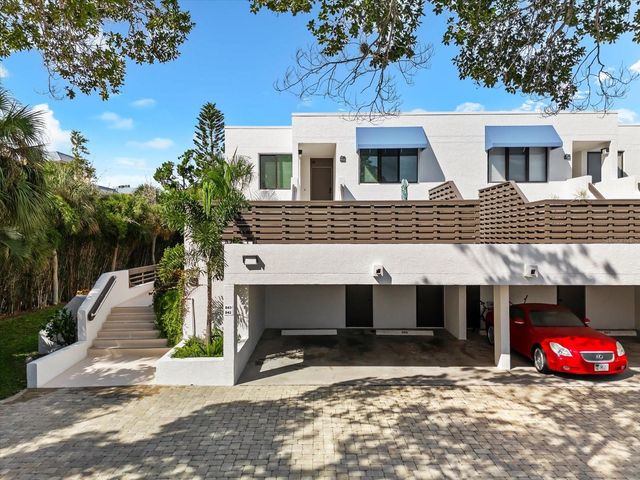 843 BAYPORT WAY 843, Longboat Key, FL 34228