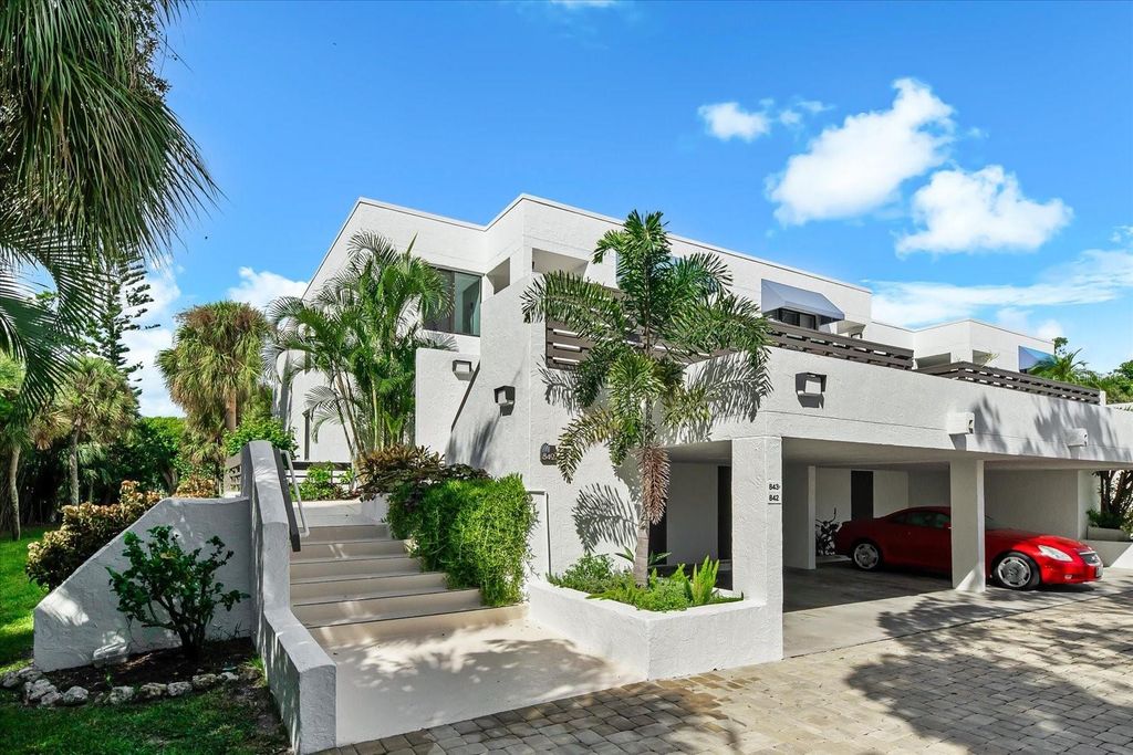 843 BAYPORT WAY 843, Longboat Key, FL 34228