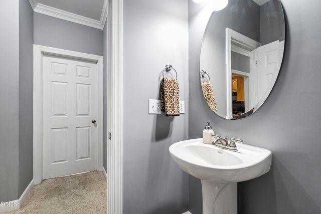 450 Windgate Drive, Clayton, NC 27527