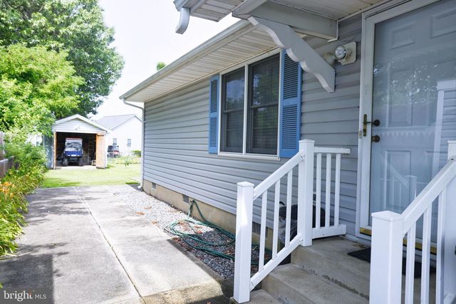 311 MARSHALL AVE, Colonial Beach, VA 22443