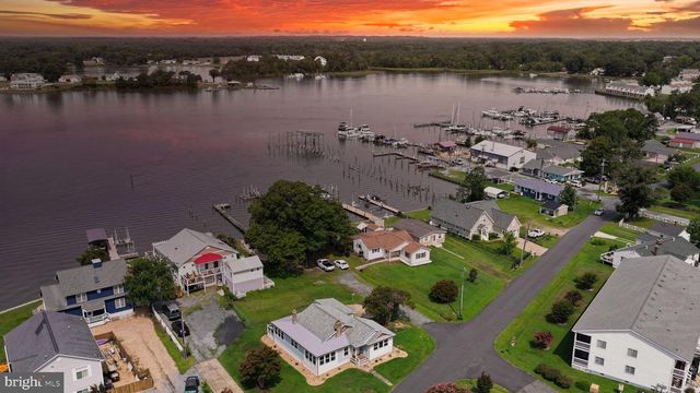 311 MARSHALL AVE, Colonial Beach, VA 22443