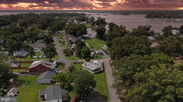 311 MARSHALL AVE, Colonial Beach, VA 22443