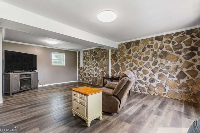 1975 Cloud Springs Road, Rossville, GA 30741