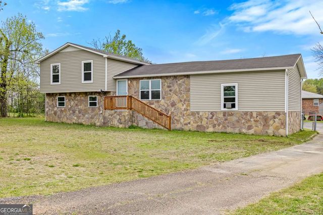 1975 Cloud Springs Road, Rossville, GA 30741