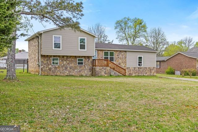 1975 Cloud Springs Road, Rossville, GA 30741
