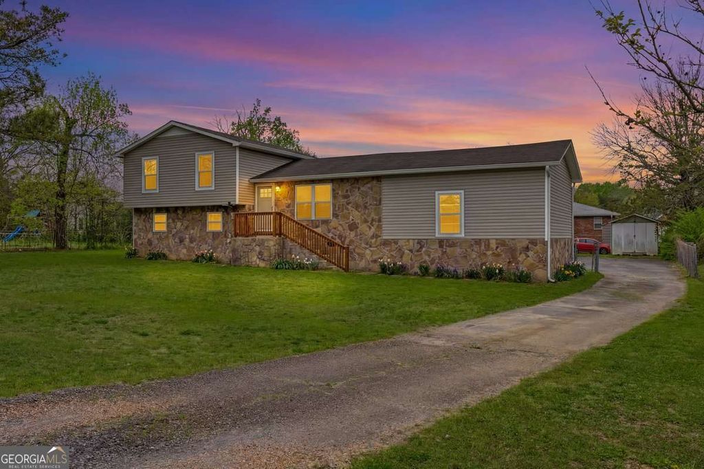 1975 Cloud Springs Road, Rossville, GA 30741