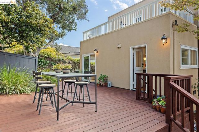 355 Arlington Ave, Berkeley, CA 94707
