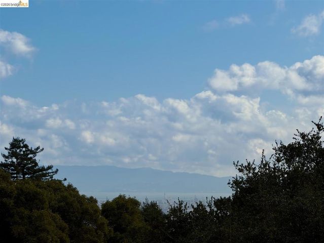 355 Arlington Ave, Berkeley, CA 94707