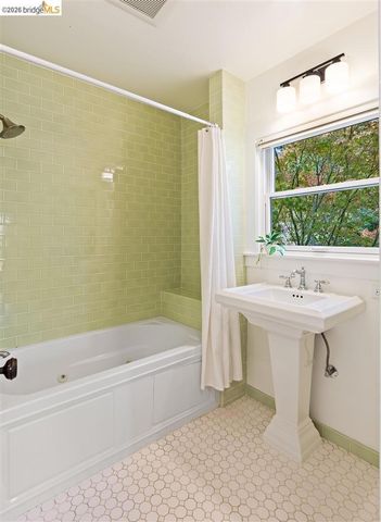 355 Arlington Ave, Berkeley, CA 94707