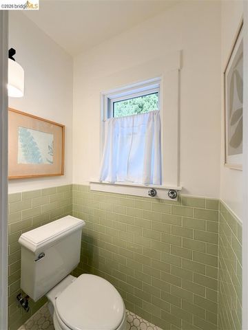 355 Arlington Ave, Berkeley, CA 94707
