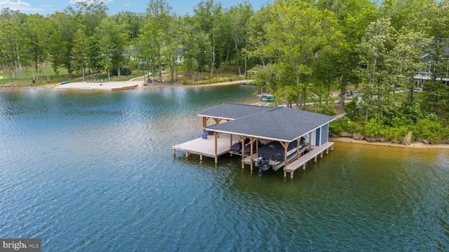 120 FAIRVIEW DR, Mineral, VA 23117
