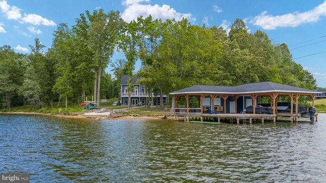 120 FAIRVIEW DR, Mineral, VA 23117