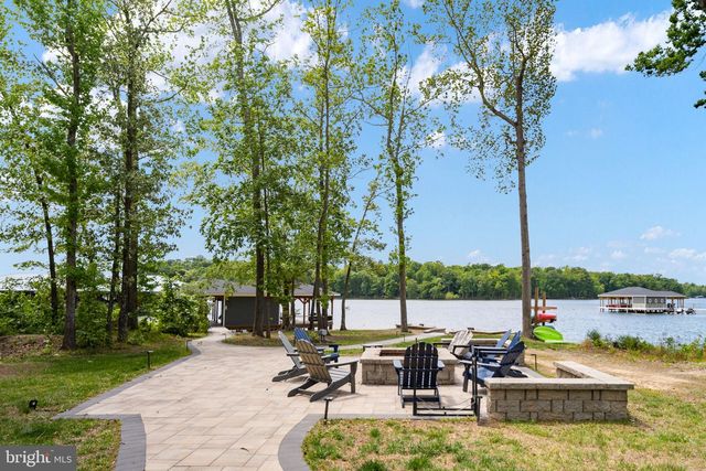 120 FAIRVIEW DR, Mineral, VA 23117