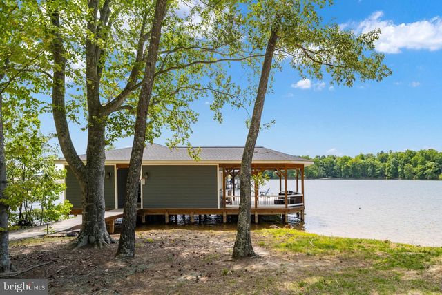 120 FAIRVIEW DR, Mineral, VA 23117