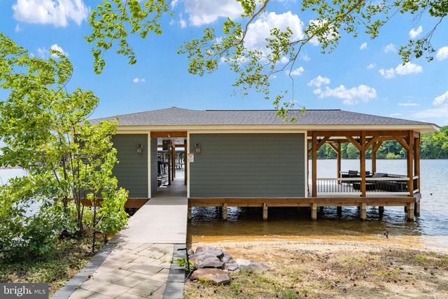 120 FAIRVIEW DR, Mineral, VA 23117