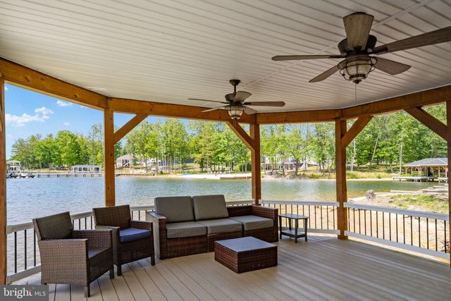 120 FAIRVIEW DR, Mineral, VA 23117