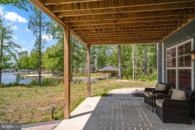 120 FAIRVIEW DR, Mineral, VA 23117