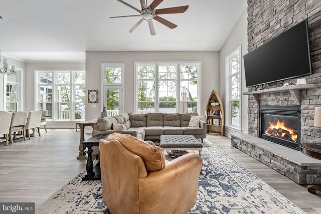 120 FAIRVIEW DR, Mineral, VA 23117
